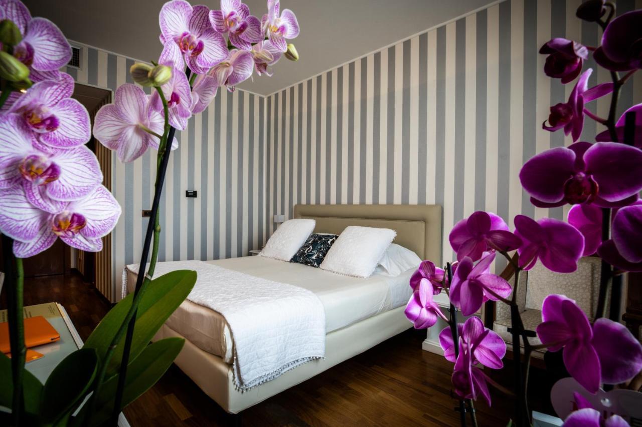 קונאו Hotel Palazzo Lovera מראה חיצוני תמונה