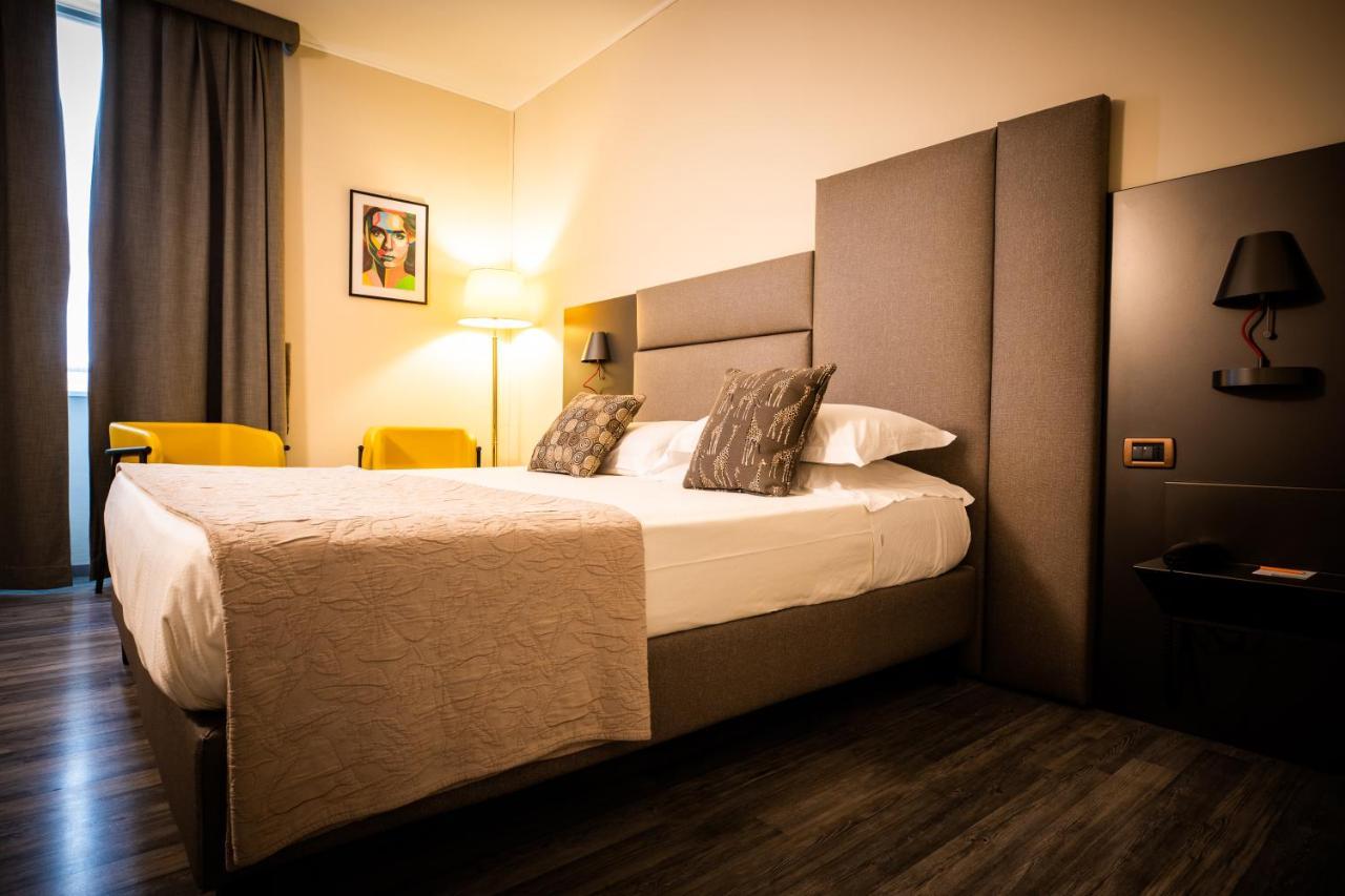 קונאו Hotel Palazzo Lovera מראה חיצוני תמונה