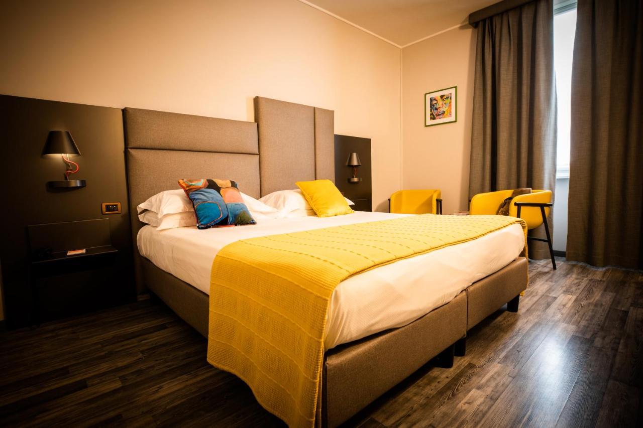 קונאו Hotel Palazzo Lovera מראה חיצוני תמונה