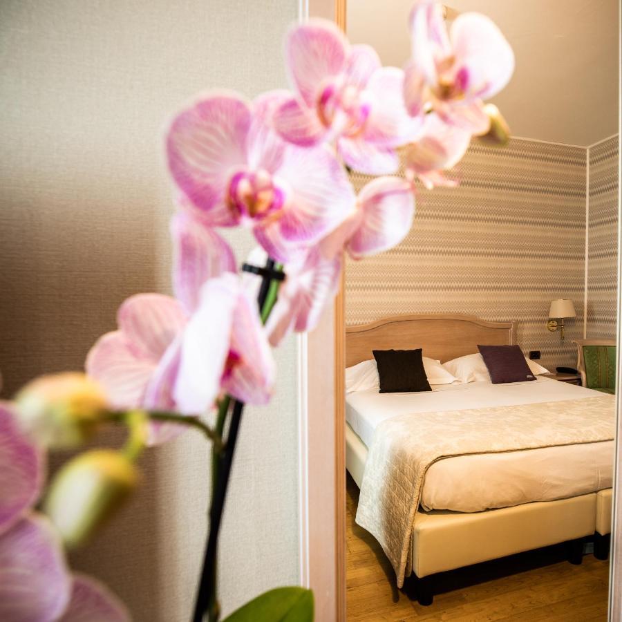 קונאו Hotel Palazzo Lovera מראה חיצוני תמונה
