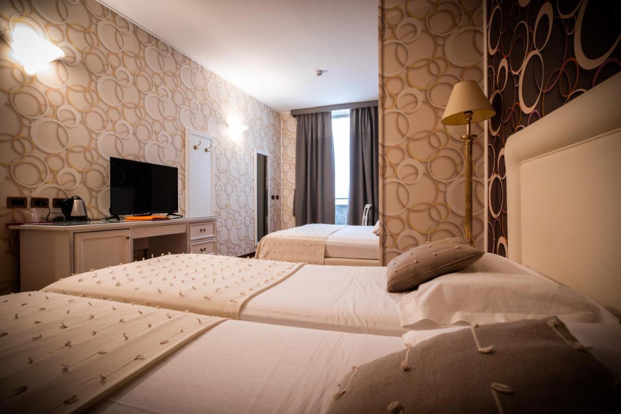 קונאו Hotel Palazzo Lovera מראה חיצוני תמונה