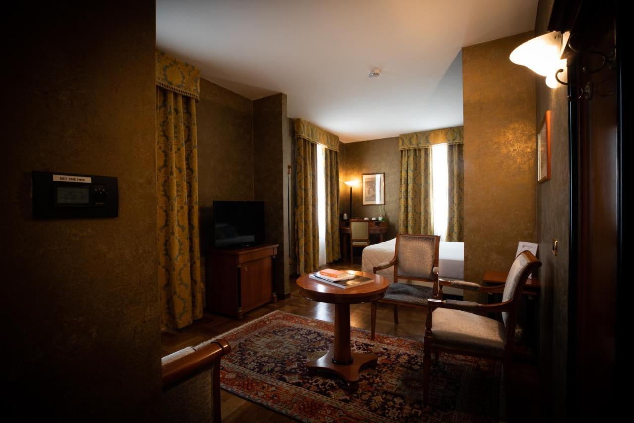 קונאו Hotel Palazzo Lovera מראה חיצוני תמונה