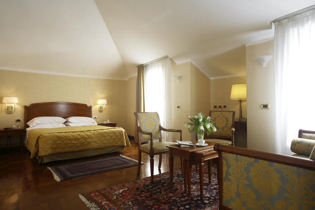 קונאו Hotel Palazzo Lovera מראה חיצוני תמונה