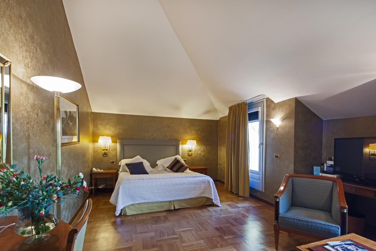 קונאו Hotel Palazzo Lovera מראה חיצוני תמונה